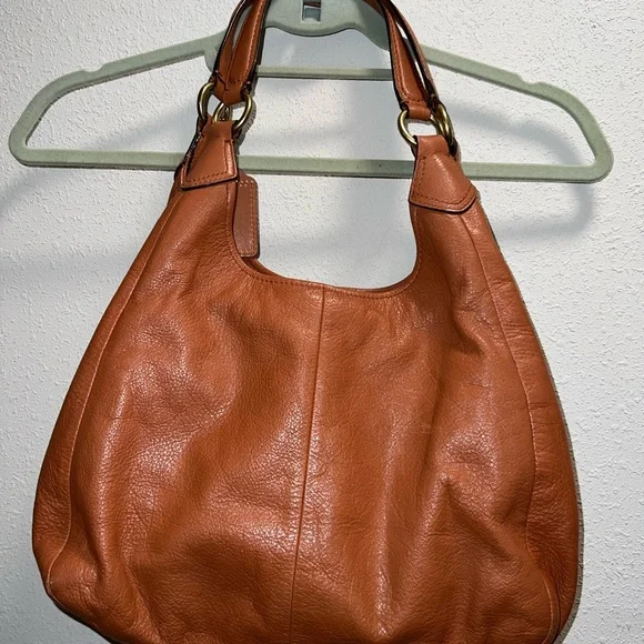 Coach Tan Leather Women's Bag - Picture 4 of 9